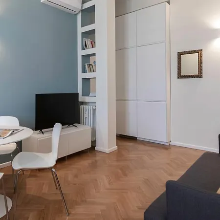 Italianway - Piranesi 19 * Milan